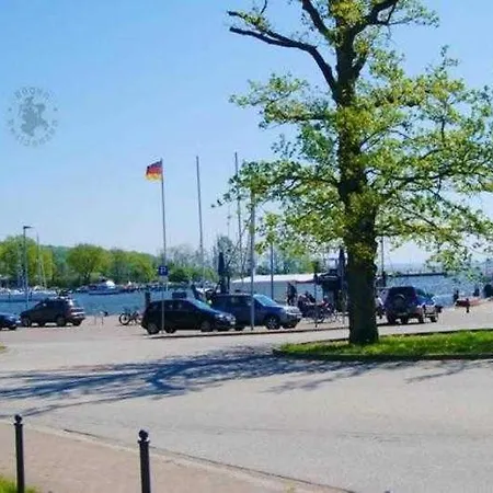 7 Katharina Mit Balkon Apartamento