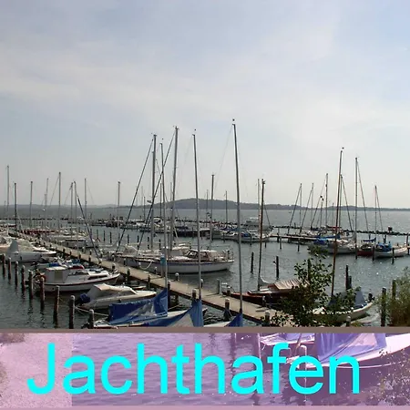 7 Katharina Mit Balkon 아파트